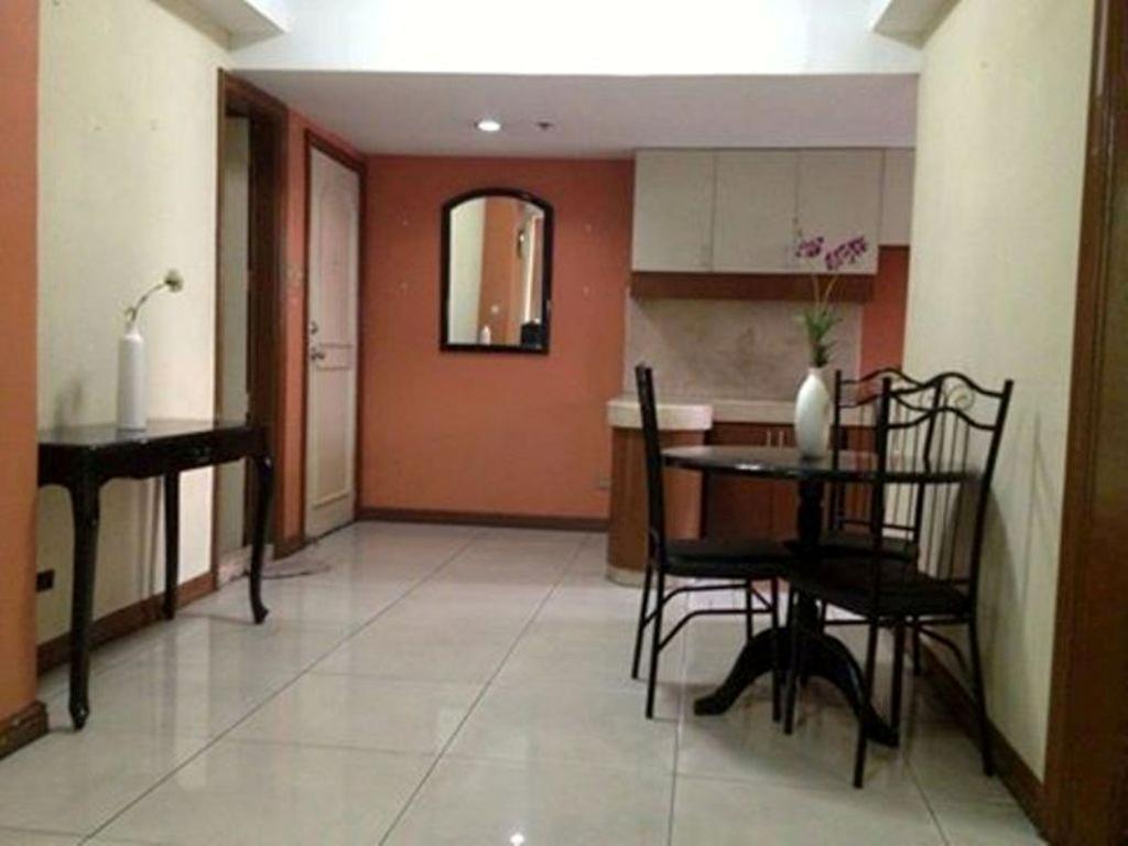 Mpt Suites Makati City Номер фото