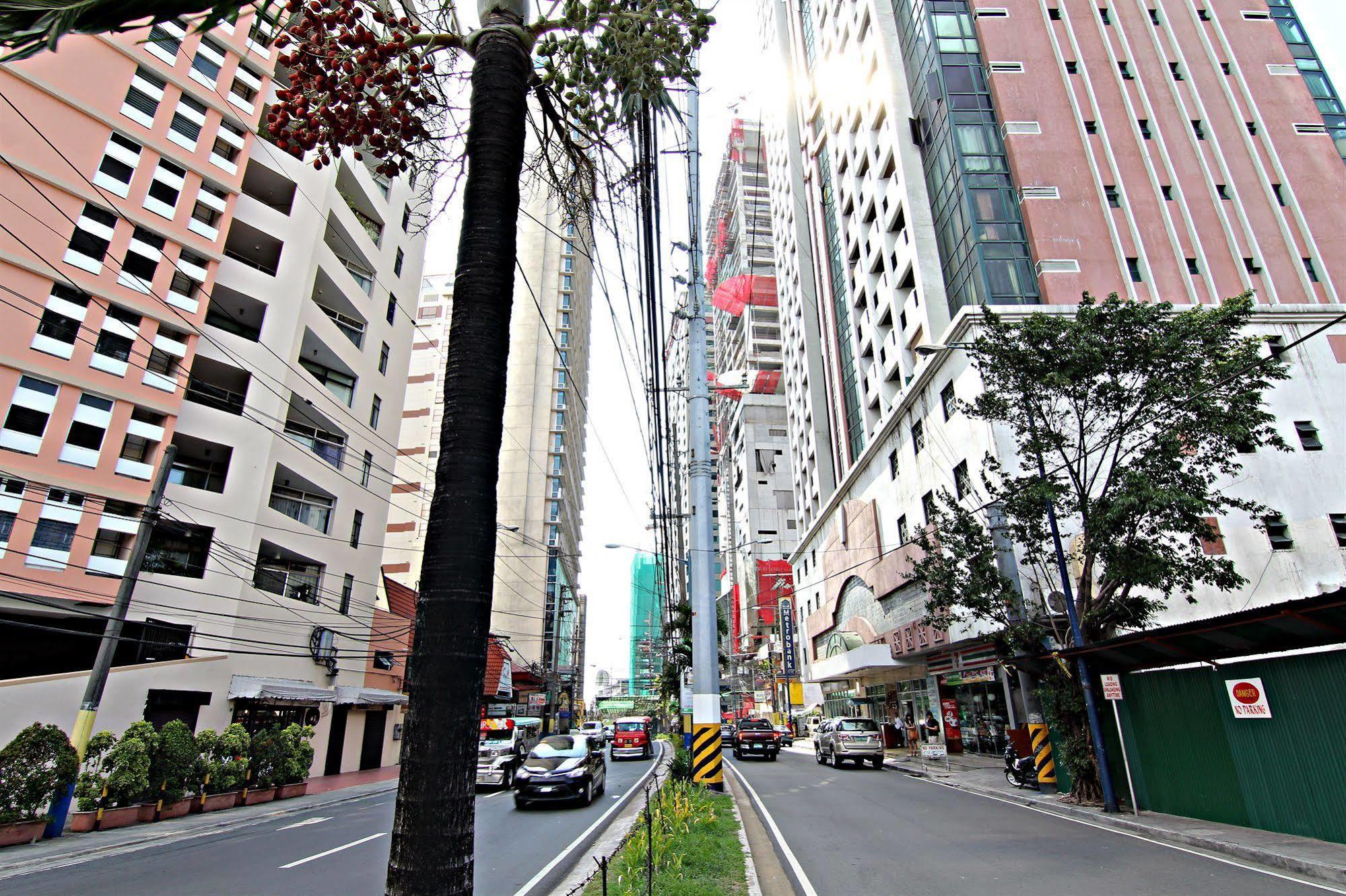 Mpt Suites Makati City Екстер'єр фото
